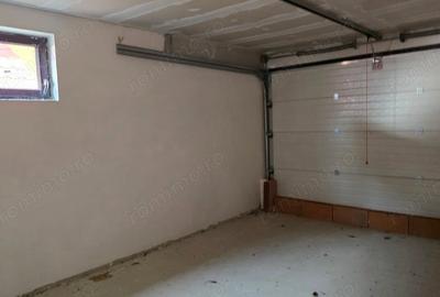 Casă cu 6 camere în Leșnic - 4