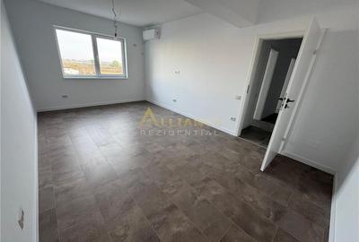 Apartament cu 2 camere decomandat în Central - 2