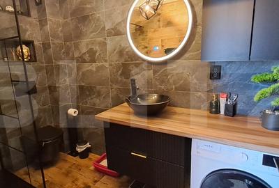 Apartament cu 3 camere, 50 mp , la etajul 2, cu balcon ,in zona Tineretului - 18