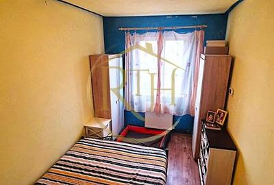 Apartament cu 4 camere semidecomandat în Spitalul Județean