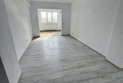 Apartament cu 3 camere semidecomandat în Valea Lupului - 1