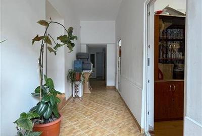 Birou, de 360 mp, în Ultracentral - 9