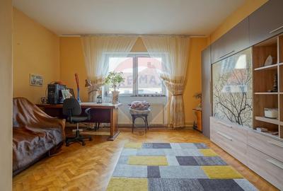 CASA DE INCHIRAT |  MIHAI VITEAZUL |  PANOURI SOLARE | COMISION 0 % ! - 2