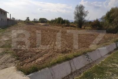 Teren de 2670 mp, în Debarcader - 2