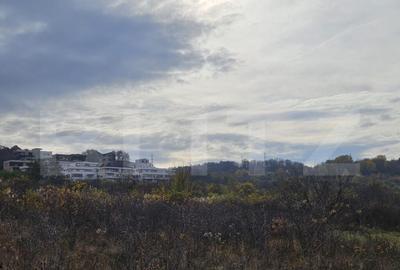 Teren de 600 mp, în Europa