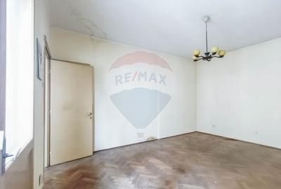 Apartament cu 3 camere semidecomandat în Magheru - 2