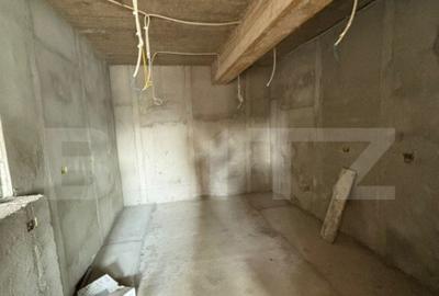 Casă cu 4 camere cu Teren 250 Mp în Central