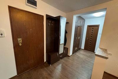 Inchiriez apartament 2 camere + living - 2