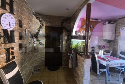 Apartament cu 3 camere decomandat, mobilat în Feldioara - 10