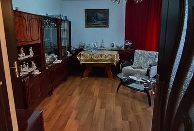 Apartament cu 3 camere semidecomandat în Central - 4