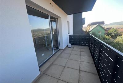 Apartament cu 3 camere semidecomandat în Baciu - 15