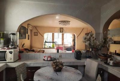 Apartament cu 3 camere decomandat în Girocului - 3