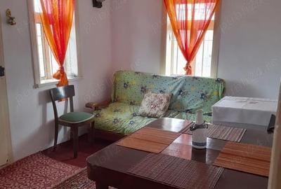 Casă cu 4 camere cu Teren 1600 Mp în Tufești - 3