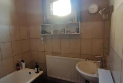 Apartament cu 3 camere semidecomandat în Central - 8