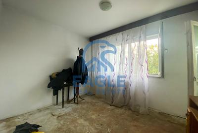 4 Camere cu 2 bai si balcon etaj intermediar izolat exterior in Inel 2 - 10