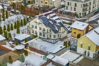 Casă cu 9 camere cu Teren 650 Mp în Tractorul - 2