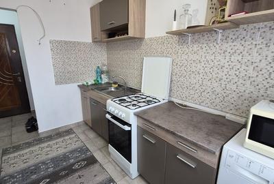 Garsonieră decomandată, mobilată în Palas - 4