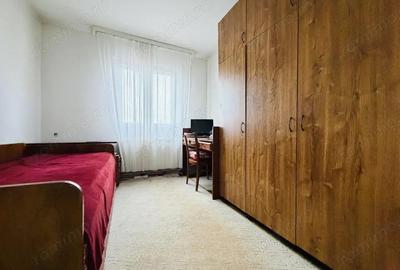 Apartament cu 3 camere semidecomandat, mobilat în Circumvalațiunii - 2