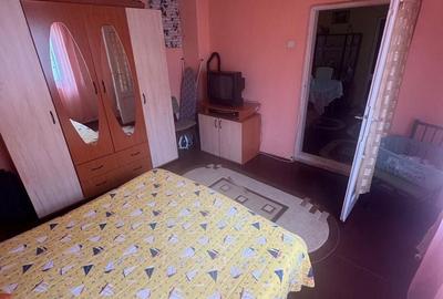 Casă cu 3 camere în Uiești