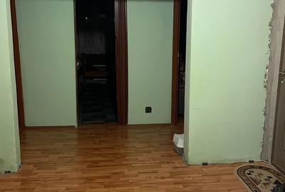 Apartament cu 4 camere decomandat în Central - 2