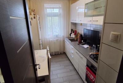 Apartament cu 3 camere semidecomandat în Popoveni - 2