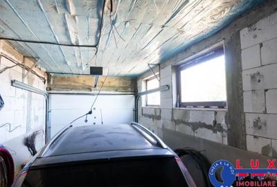 Casă cu 6 camere cu Teren 2564 Mp în Mineri - 1
