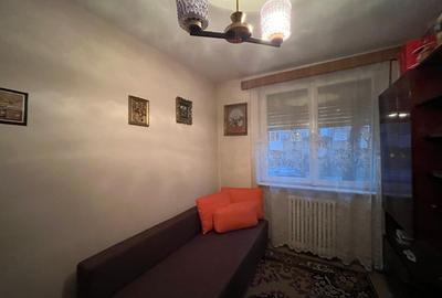 Apartament cu 3 camere semidecomandat în Gării - 15