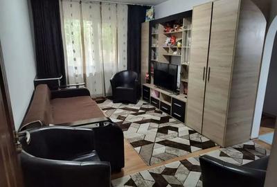 Apartament cu 2 camere semidecomandat, mobilat în Sălaj