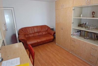 Garsonieră decomandată în Central - 3