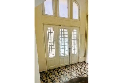 REV2004901 Casa interbelica 4 camere I  Dacia - 11