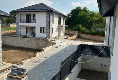 Casă cu 4 camere cu Teren 250 Mp în Vlaha - 9