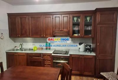 Garsonieră decomandată în Titan