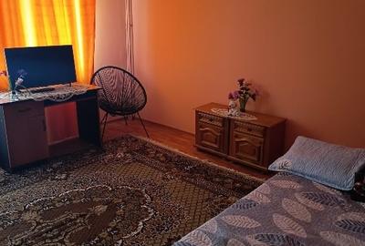 Apartament cu 2 camere semidecomandat, mobilat în Central - 9