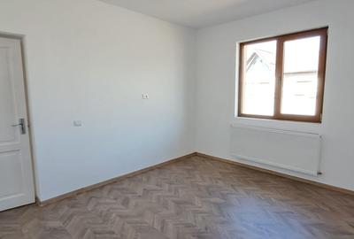 Casă cu 4 camere cu Teren 460 Mp în Vest - 9