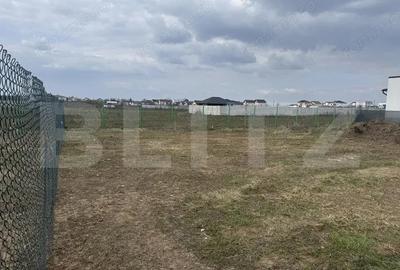 Teren de 258 mp, în Central