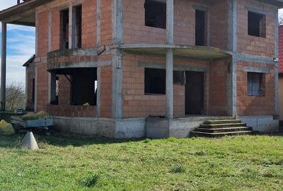 Casă cu 4 camere în Sânandrei - 3