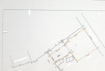 Teren de 3260 mp, în Sud