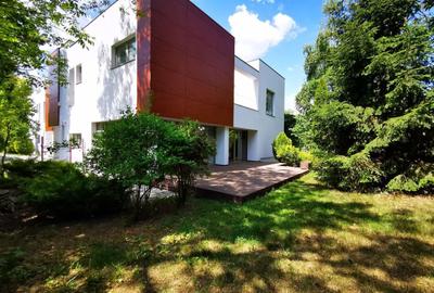 Casă individuală cu 5 camere cu Canalizare în Băneasa - 1