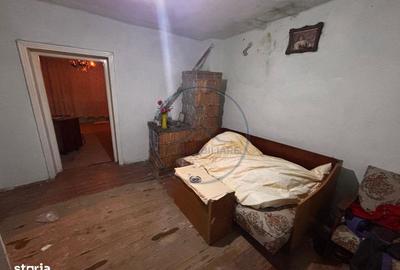 Casă cu 4 camere cu Teren 1600 Mp în Ciupercenii Noi - 2