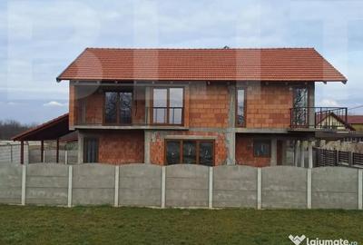Casă cu 5 camere cu Teren 430 Mp în Central - 3