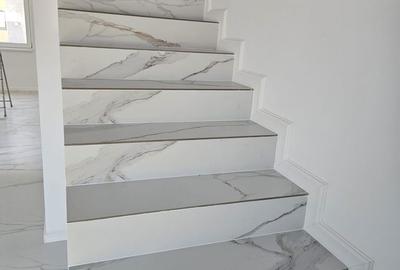 Casă cu 3 camere cu Teren 230 Mp în Dumbrăvița