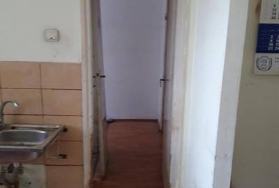 Vand apartament 2 camere etaj 1 Moroasa Resita - 6