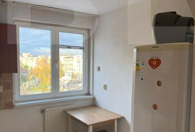 Apartament cu 3 camere semidecomandat în Central - 5