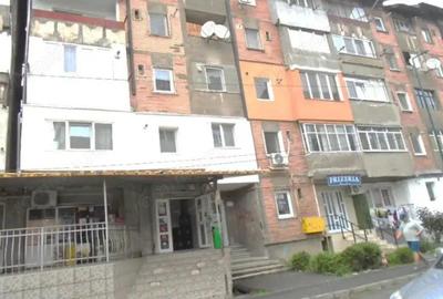 Licitatie-Garsoniera-Petrila, Jud Hunedoara-19.08 - 3