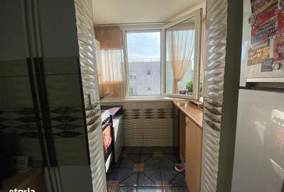 Apartament cu 4 camere semidecomandat, mobilat în Fizicienilor - 8