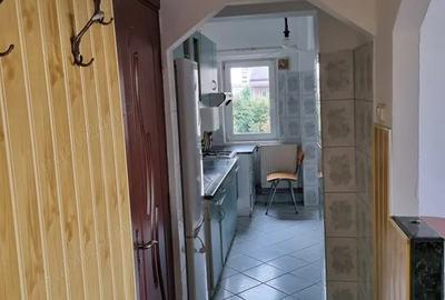 Apartament 3 camere de vanzare - 2