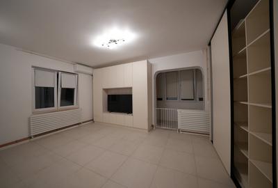 Apartament cu 2 camere decomandat, mobilat în Vitan