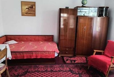 Casă cu 3 camere cu Teren 100 Mp în Central - 2