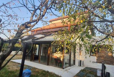 Casa individuala cu etaj, langa padure, in Mogosoaia,5 camere, 3 bai, garaj 2 auto - 1