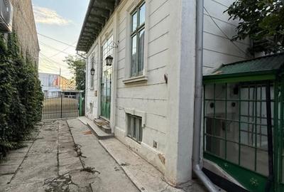 Casă individuală cu 4 camere cu Teren 800 Mp în Central - 2